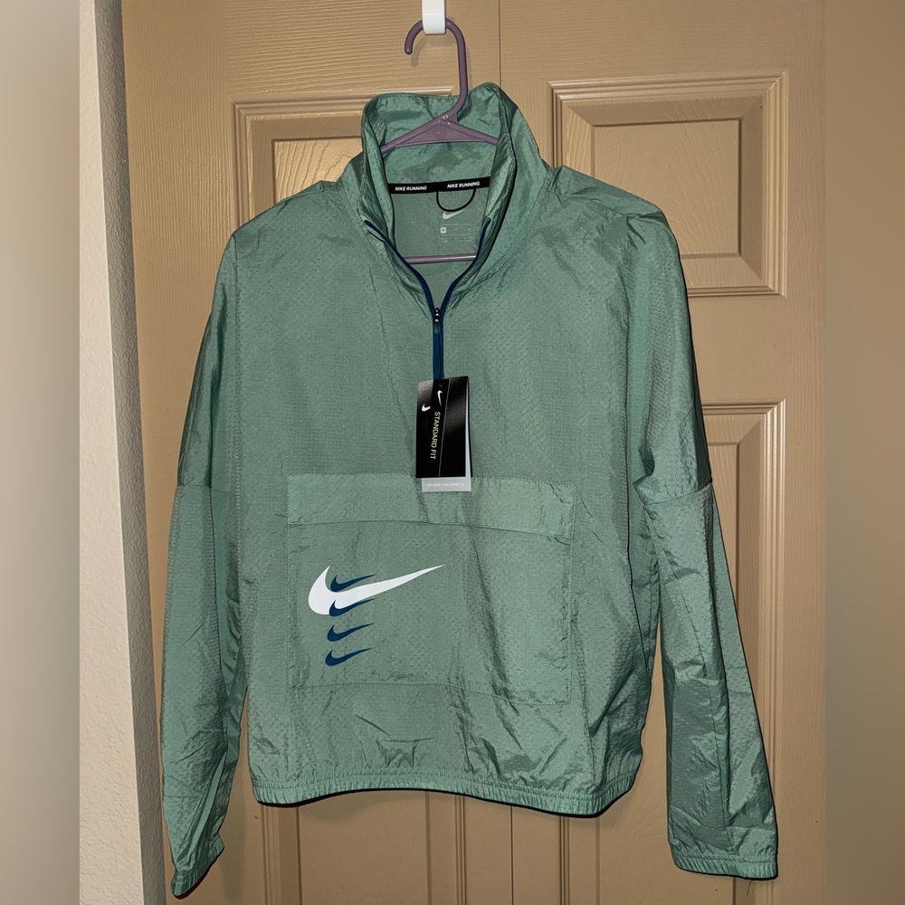 Nike Sage Green Windbreaker Pullover Jacket